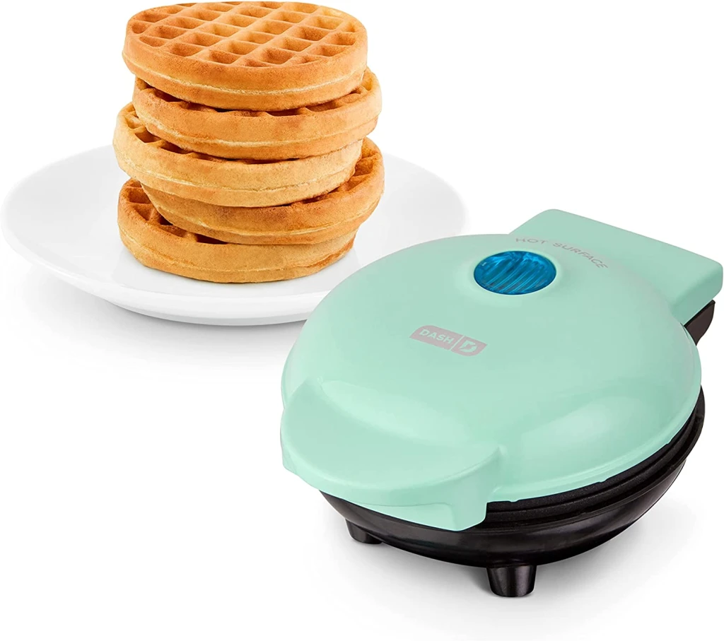 Mini waffle maker